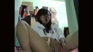 indonesian lovable cute teen girl masturbate by her dildo and generate a litle squirt 1733340592